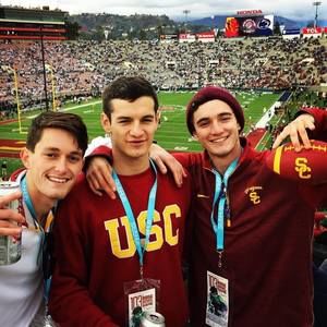 Meet your Posher, Devin